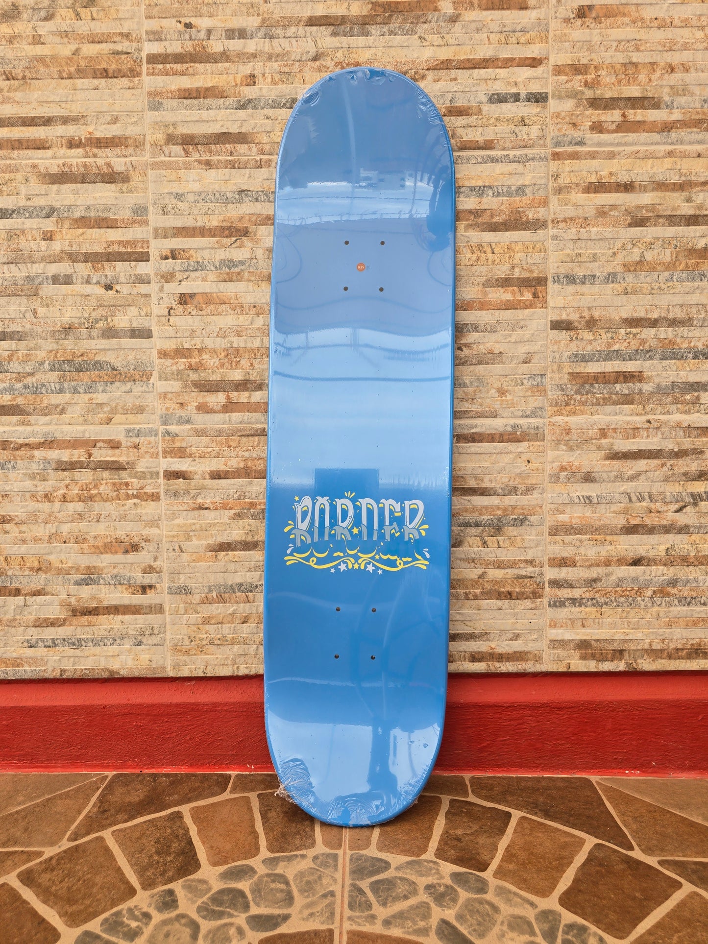 Tabla Skate Border Skateboards Eye Monster Silver Foil 8.25