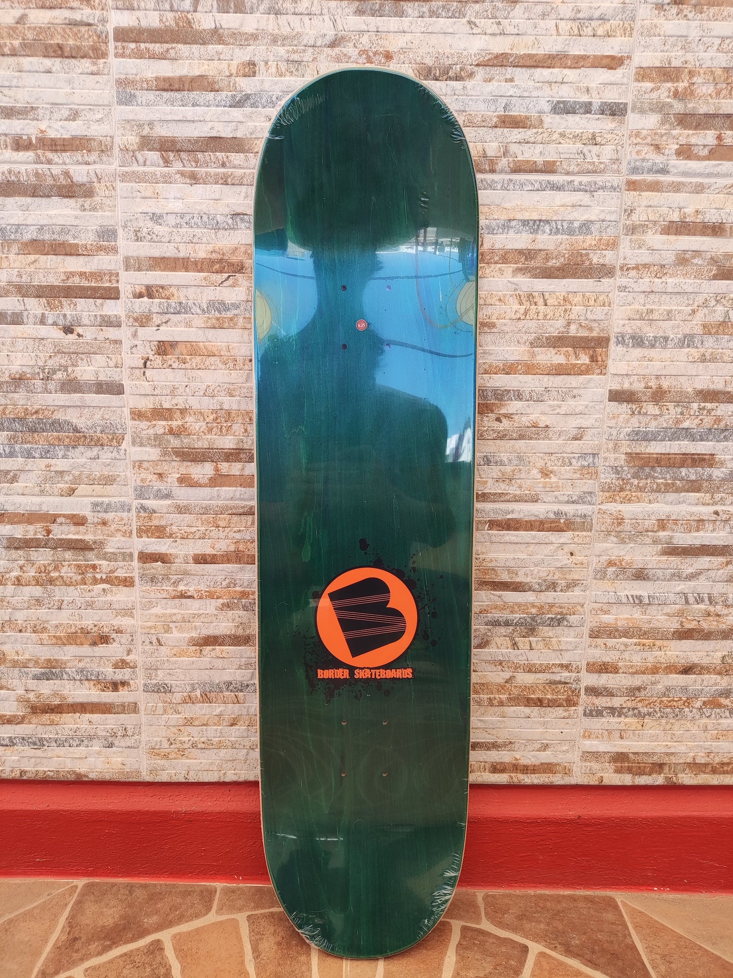 Tabla de Skate Border Skateboards Luchador 8.25