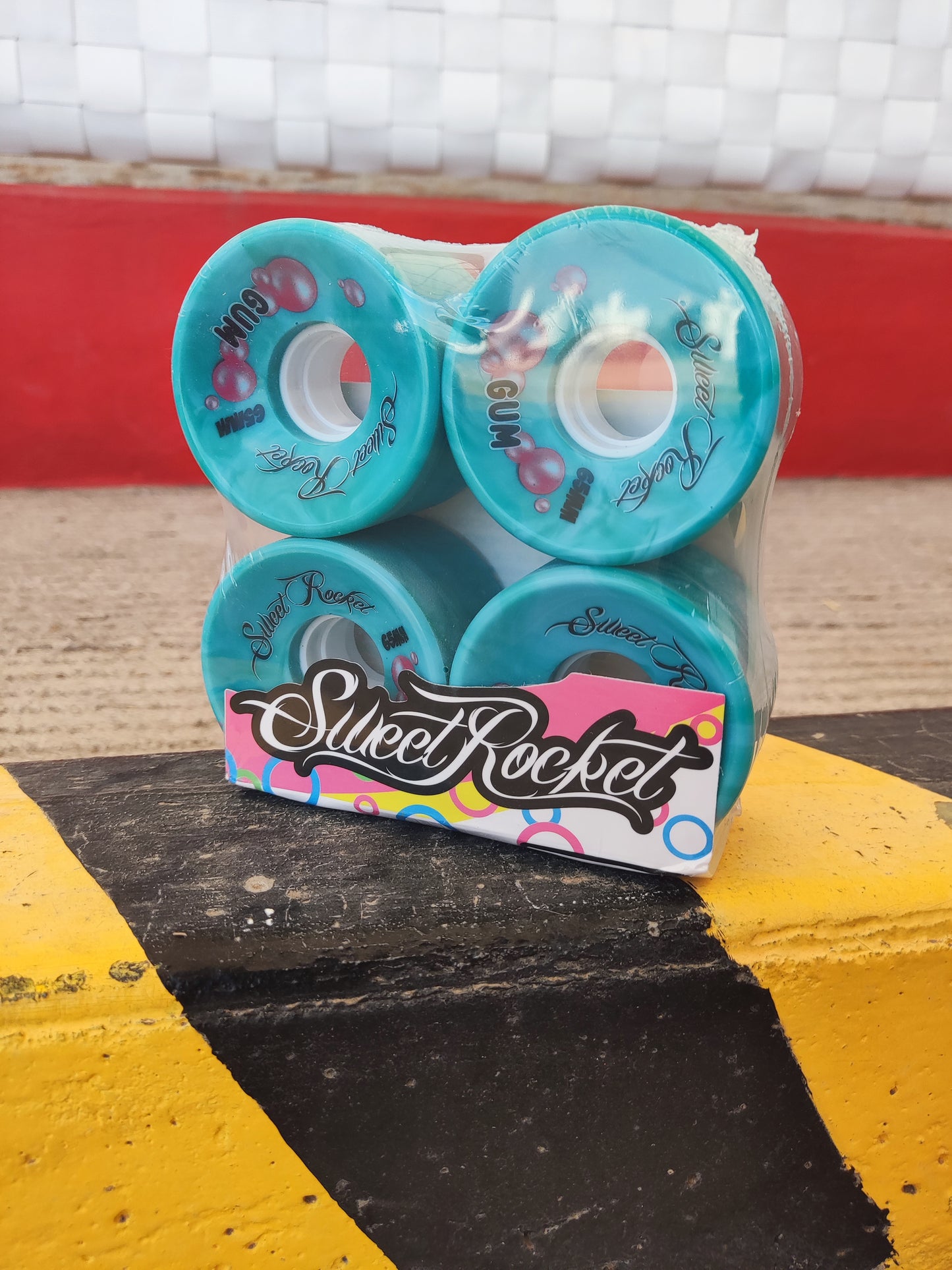 Llantas de Skate Sweet Rocket, modelo Gum Mix, tipo P, color azul/blanco, medida 65*45mm, 80A