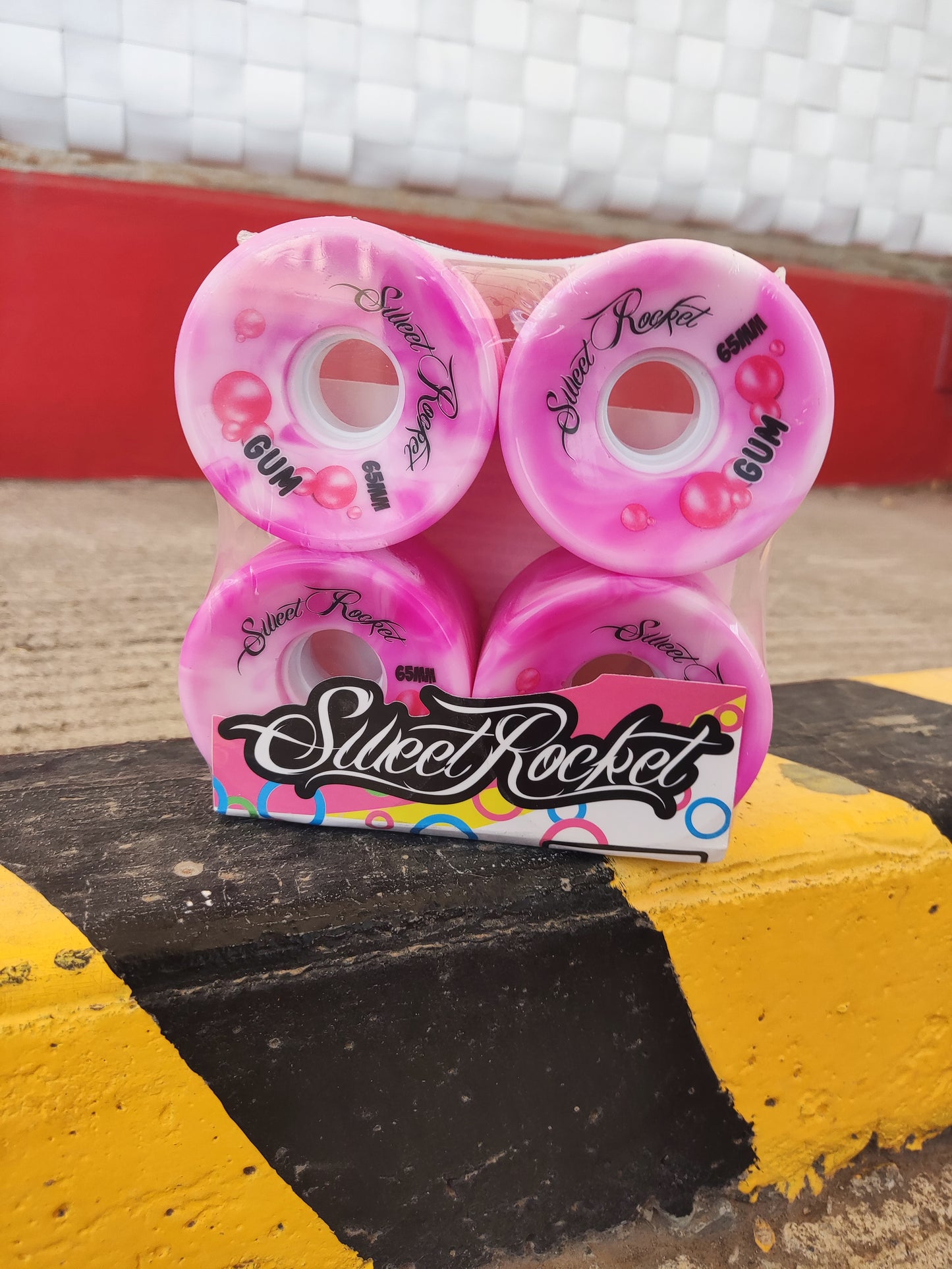 Llantas de Skate Sweet Rocket, modelo Gum Mix, tipo P, color rosa/blanco, medida 65*45mm, 80A