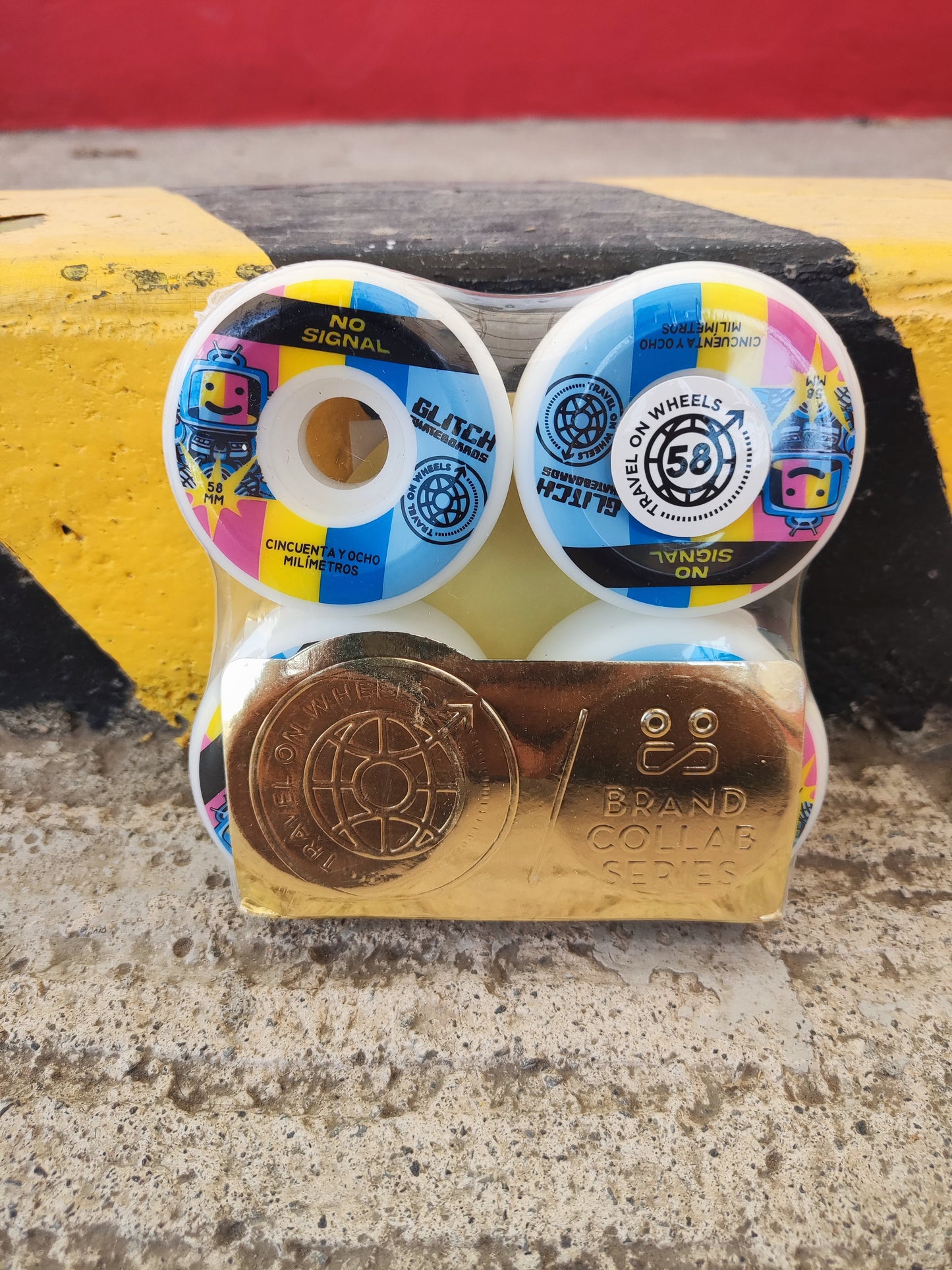 Llantas de Skate Travel On Wheels Glitch Signal 58mm