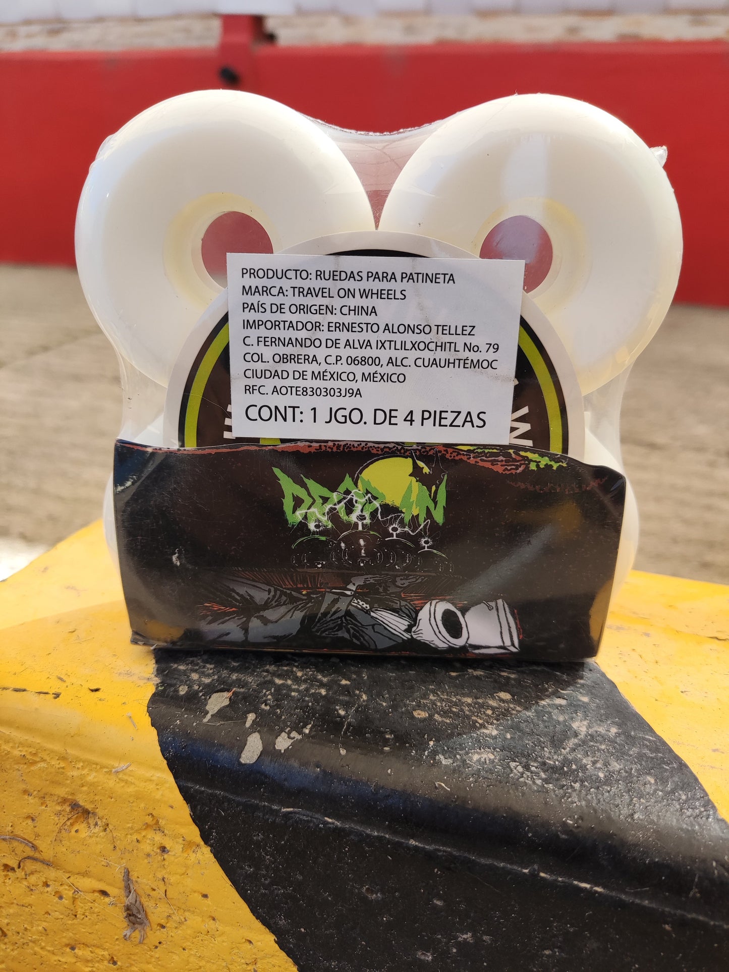 Llantas de Skate Travel on Wheels Drop in Sr Retrete Negra 55mm