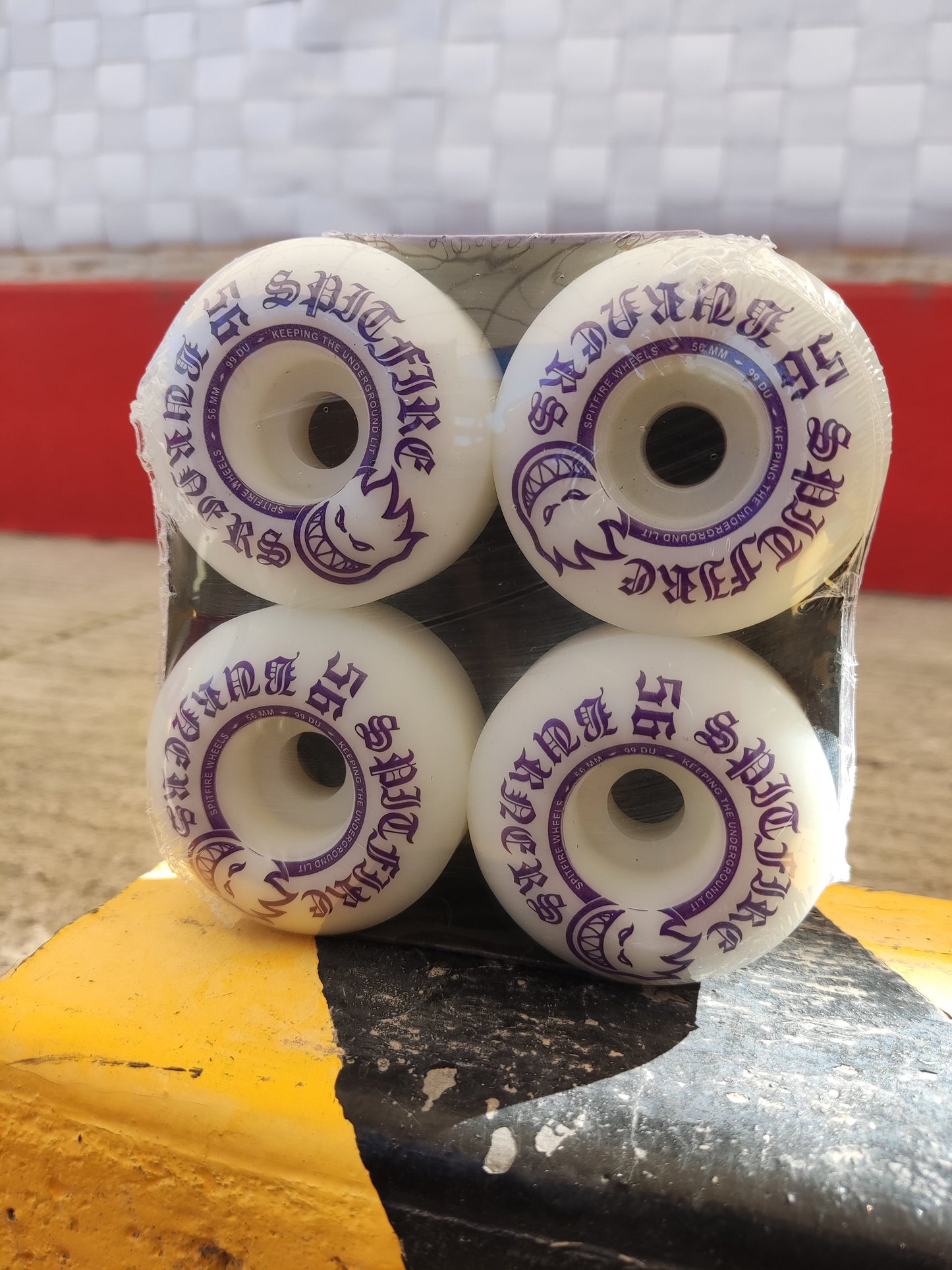 Llantas Spitfire Burner 99DU Morado 56mm