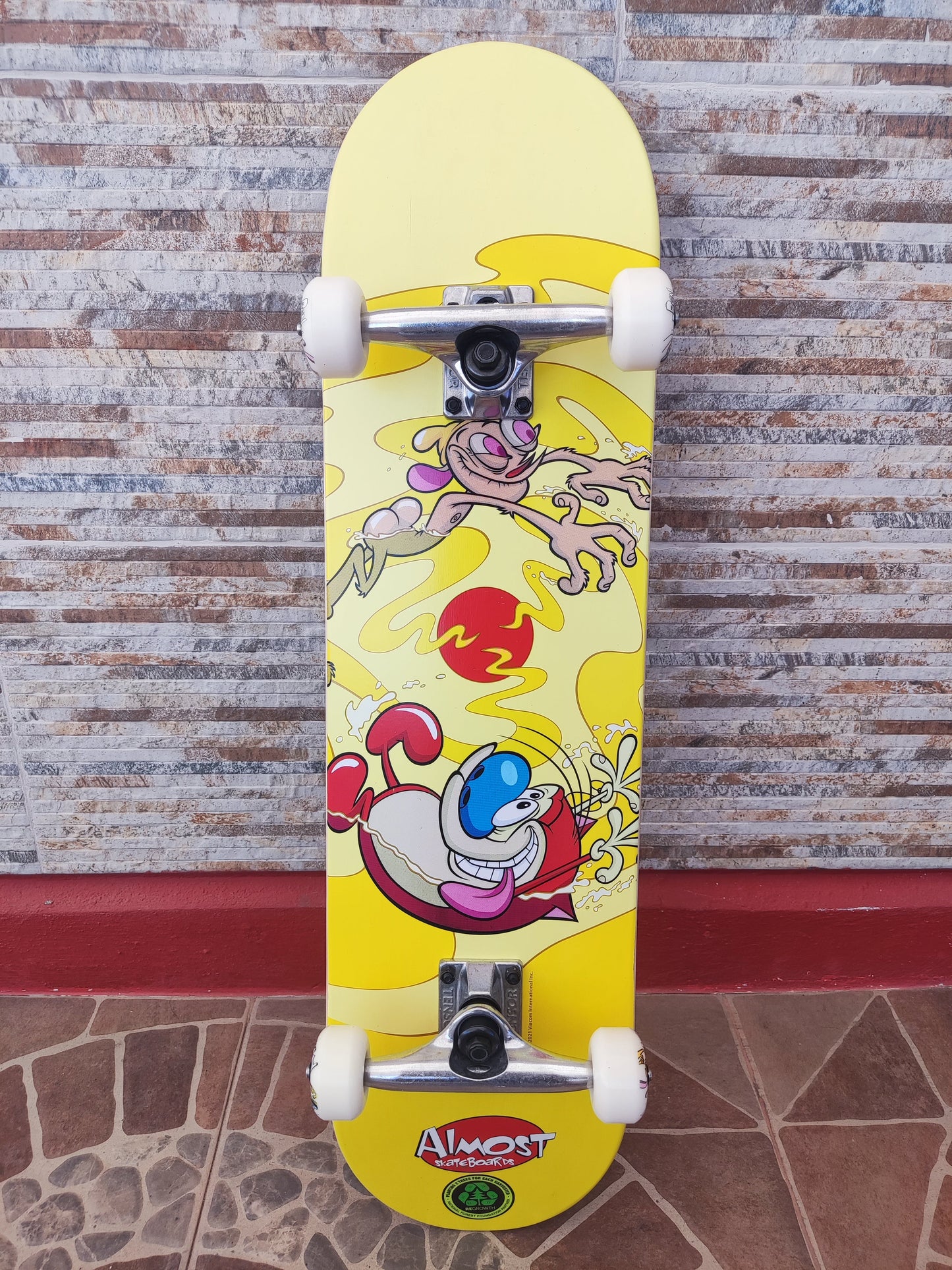 Patineta Completa Almost Skateboards Ren & Stimpy Drain FP Yellow 8.0”