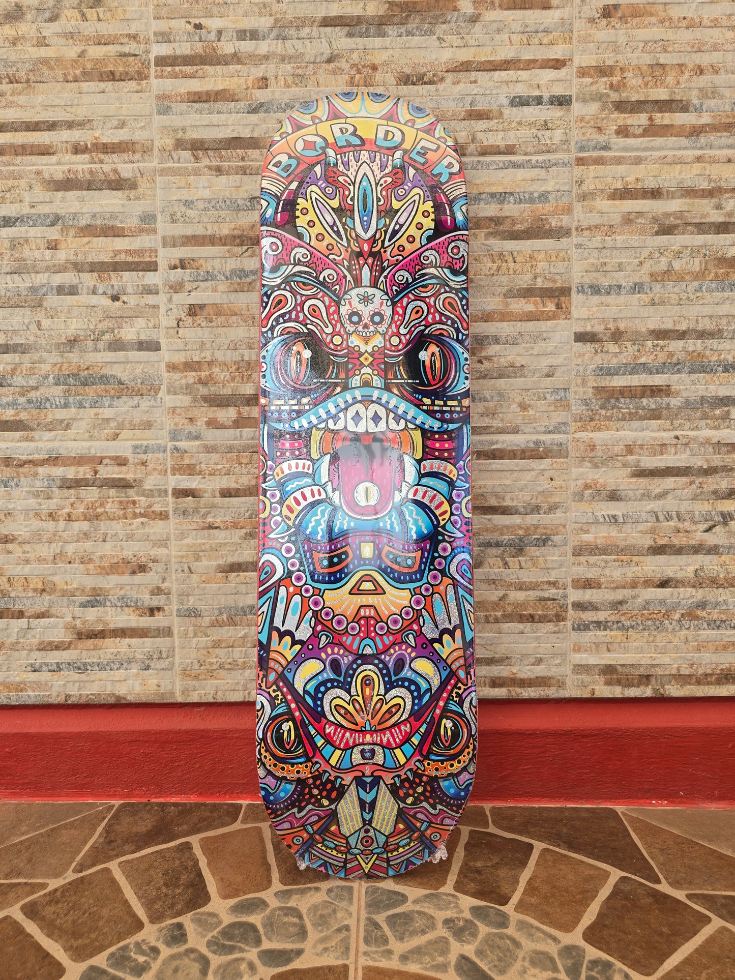 Tabla Skate Border Skateboards Mascara 8.25