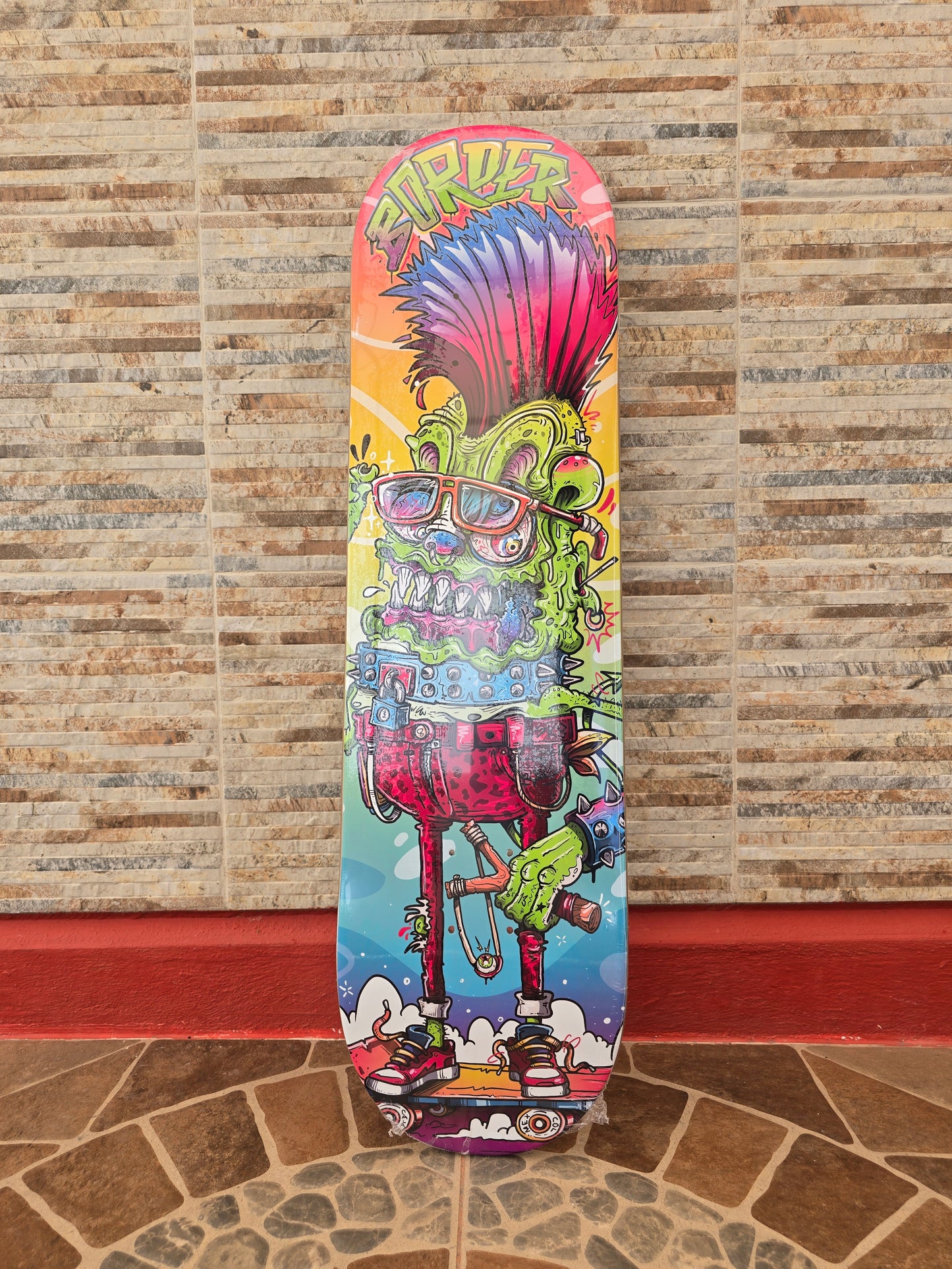 Tabla Skate Border Skateboards Monster Punk 8.25