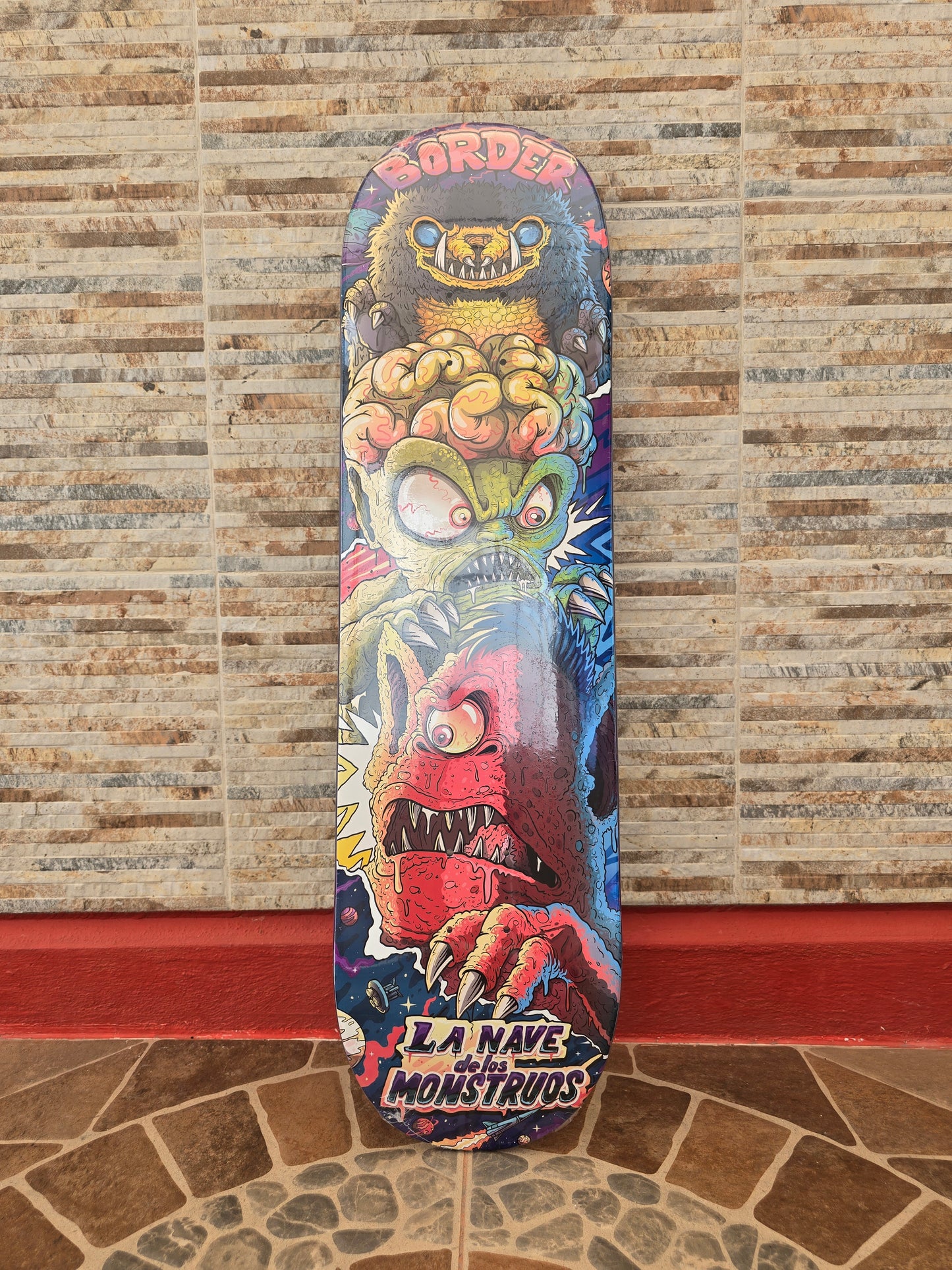 Tabla Skate Border Skateboards Nave de los Monstruos V3 8.25