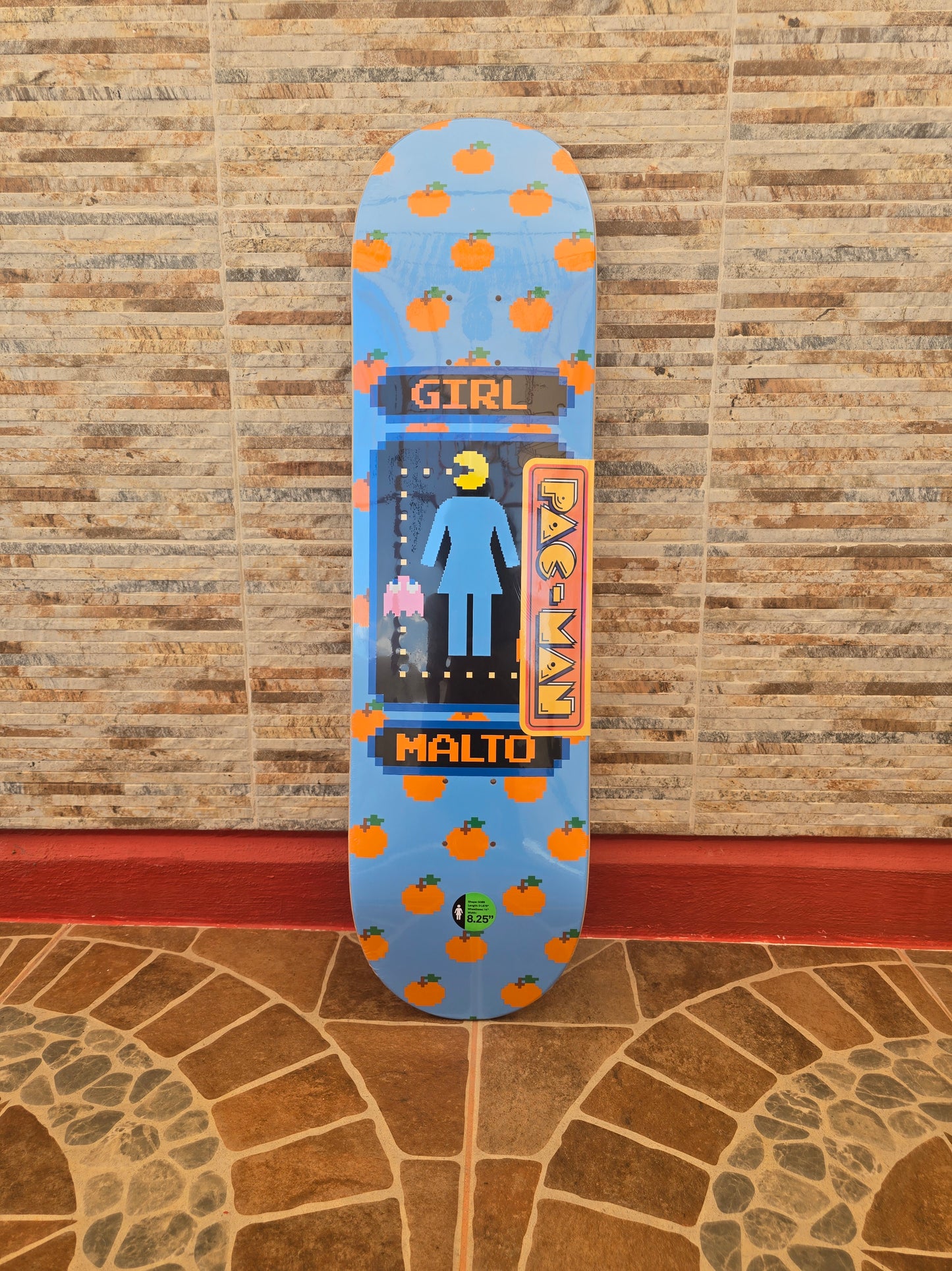 Tabla Skateboard Girl X Pac-Man Pro Model Sean Malto 8.25
