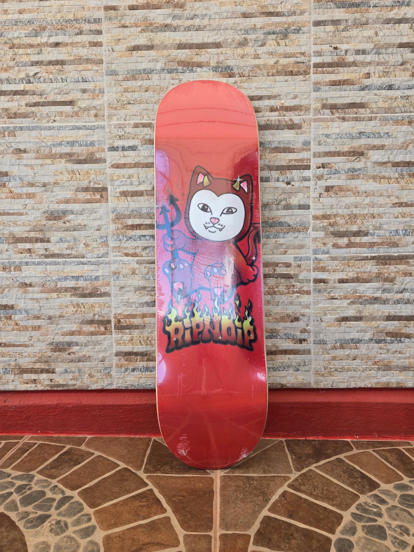 Tabla Skateboard Ripndip Scary Cut 8.5